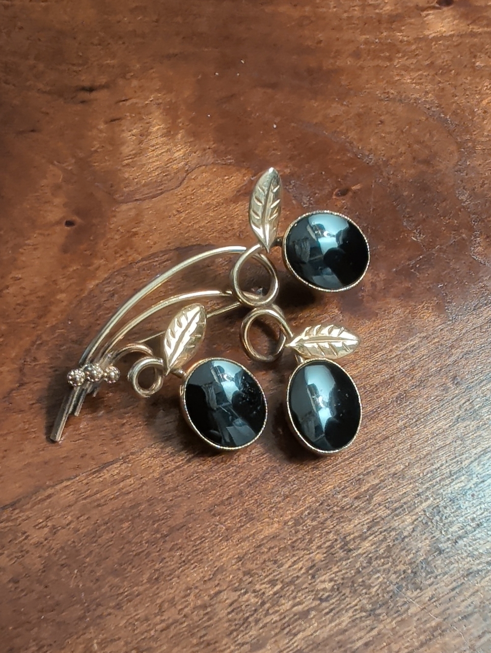 Amco Brooch 12kt Gf Goldfilled Onyx Minimalist Brooch Contemporary Design Black